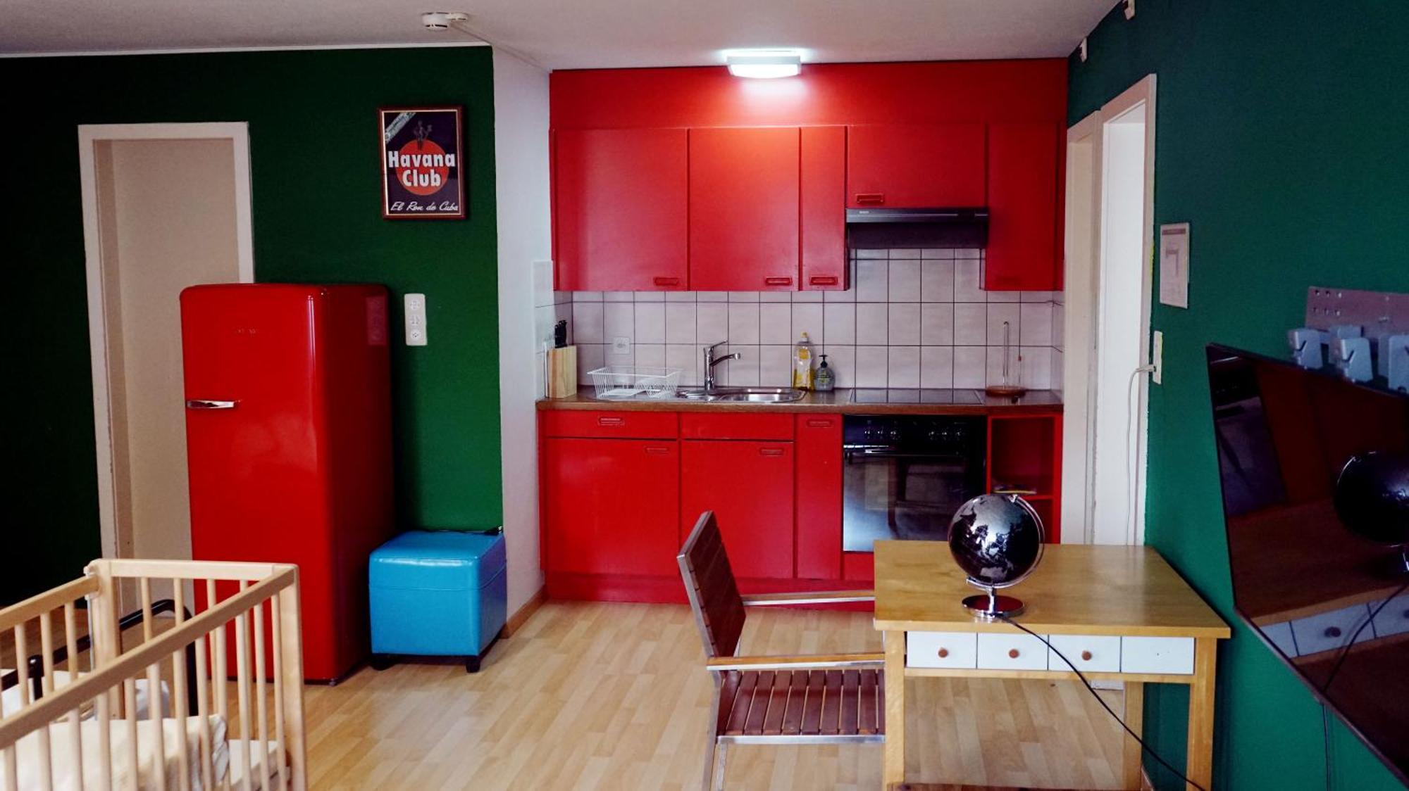 Hotel & Backpackers Zak Шафхаузен Екстериор снимка