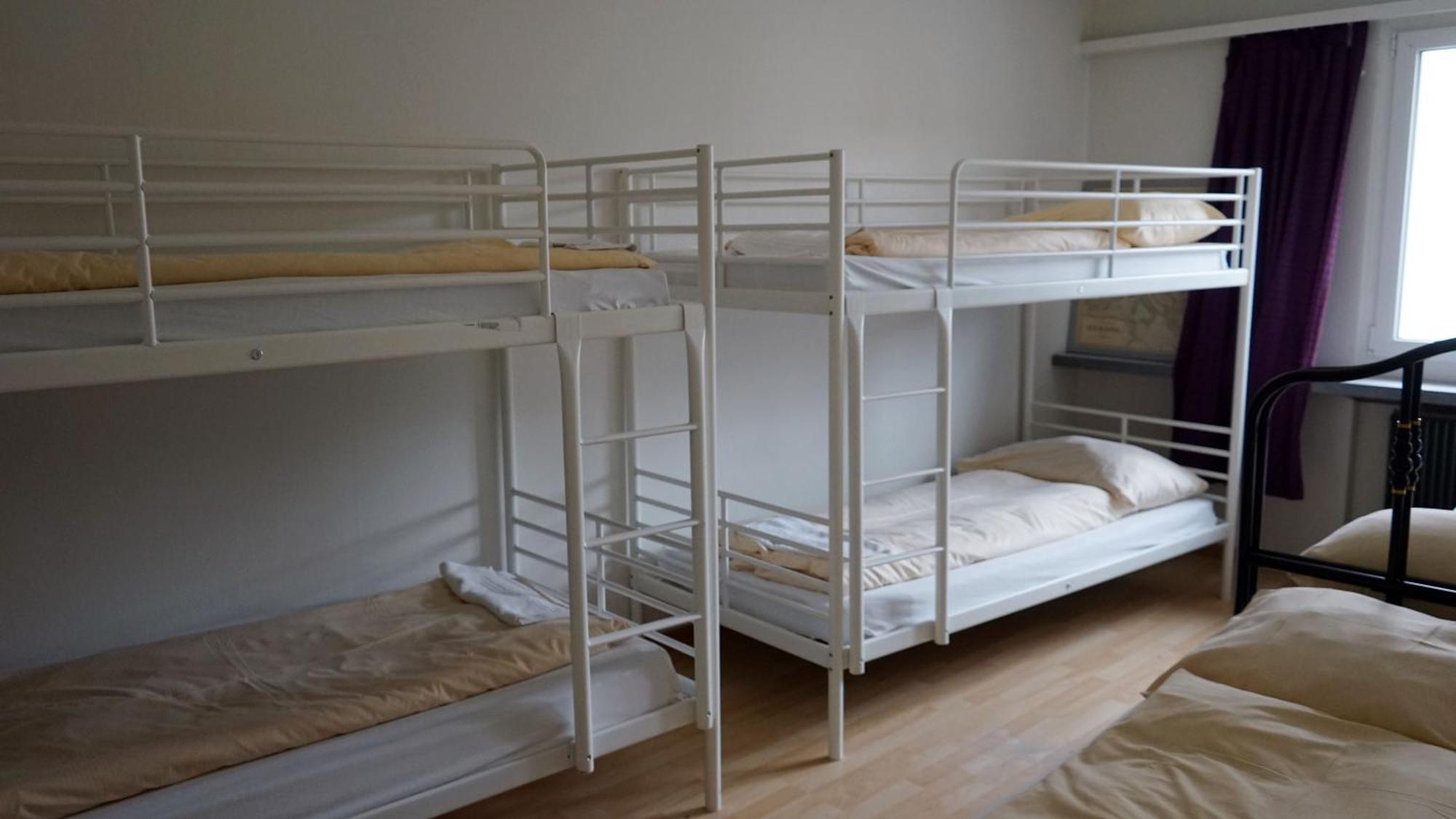 Hotel & Backpackers Zak Шафхаузен Екстериор снимка