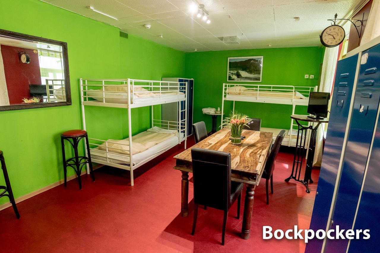 Hotel & Backpackers Zak Шафхаузен Екстериор снимка