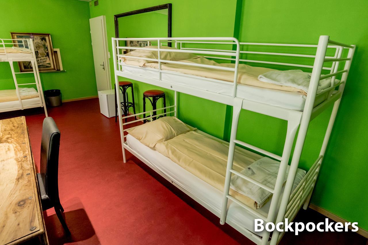 Hotel & Backpackers Zak Шафхаузен Екстериор снимка