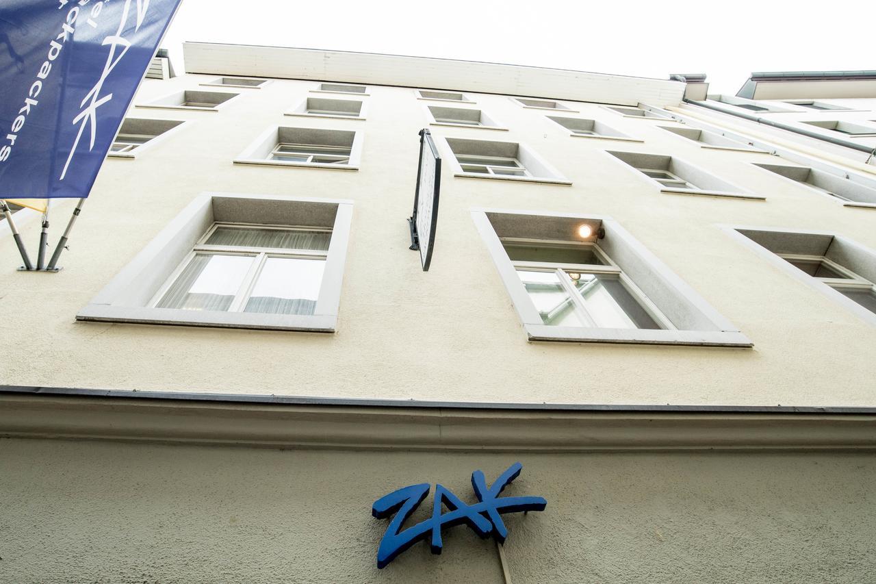 Hotel & Backpackers Zak Шафхаузен Екстериор снимка